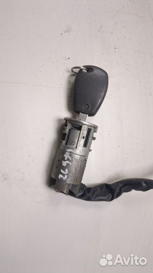 Замок зажигания Dacia Sandero, 2008