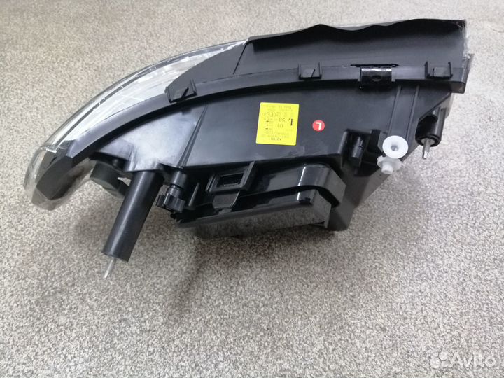 Фара передняя левая УАЗ Патриот с 2015 года