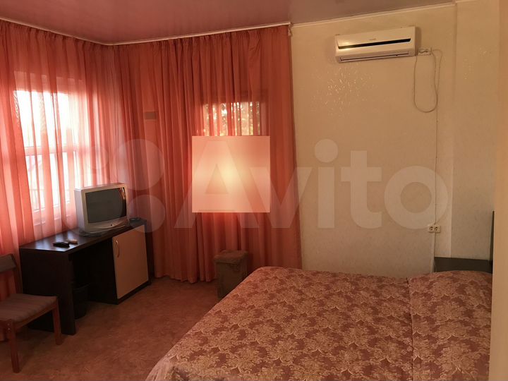 Комната 15 м² в 7-к., 1/2 эт.