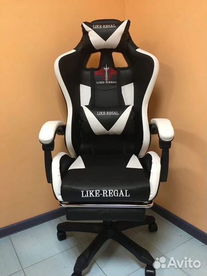 Офисное кресло (геймерское). Кресло для директора