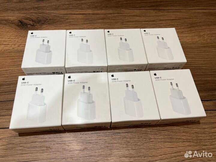 Сетевое зарядное устройство Apple 20W (mhje3)