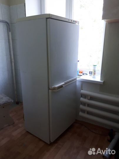 Холодильник atlant двухкамерный бу