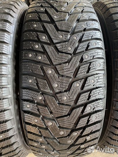 Hankook Winter I'Pike RS2 W429 215/55 R16