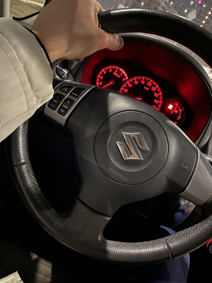 Suzuki SX4: фото владельца