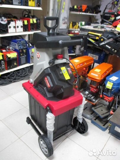 Измельчитель садовый электрический Зубр зиэ-40-250