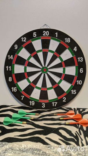 Дартс Мишень с 6 дротиками