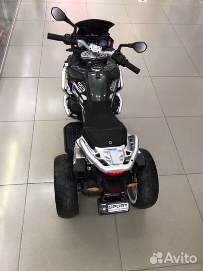 Детский электромобиль