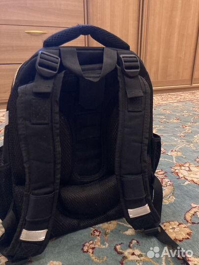 Школьный ранец