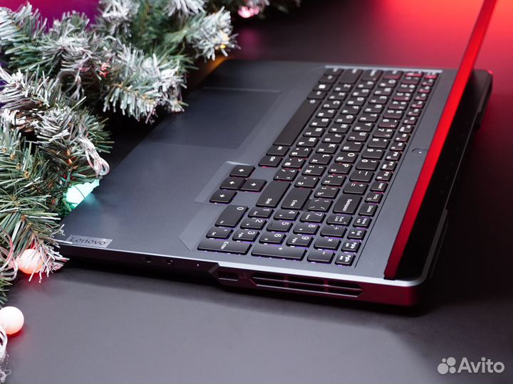 Ноутбук Lenovo Legion 5 Pro RTX 4070 / i7 13700HX