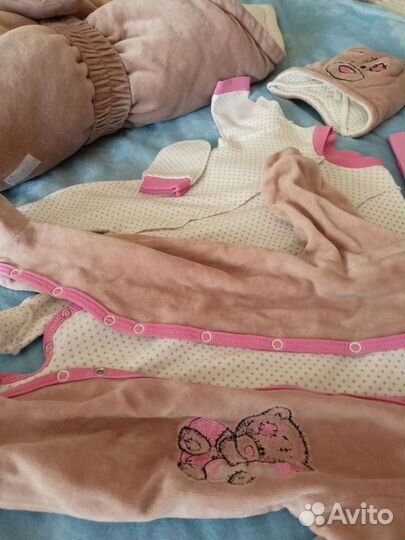 Комплект на выписку для девочки