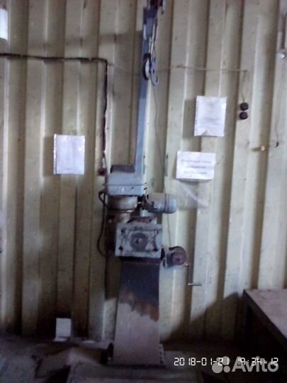 Стенд для ремонта грузовых двигателей