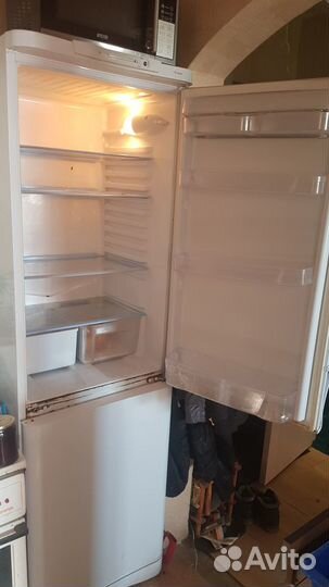 Высокий Холодильник Indesit 2 метра 370 л