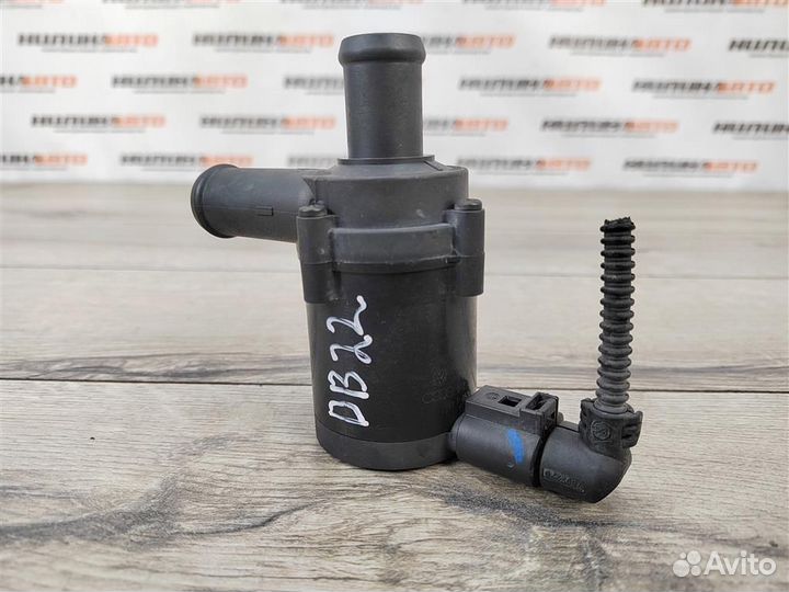 Насос водяной вспомогательный volkswagen Golf 6 Э