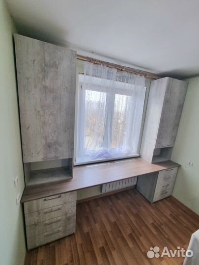 Рабочая зона у окна