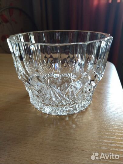 Ваза хрустальная