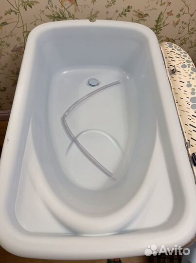 Столик для пеленания + ванночка Chicco