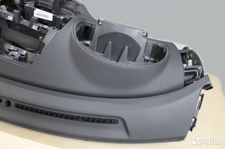 Торпедо Hyundai i30 панель приборов