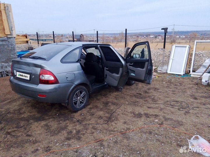 LADA Priora 1.6 МТ, 2010, 320 000 км