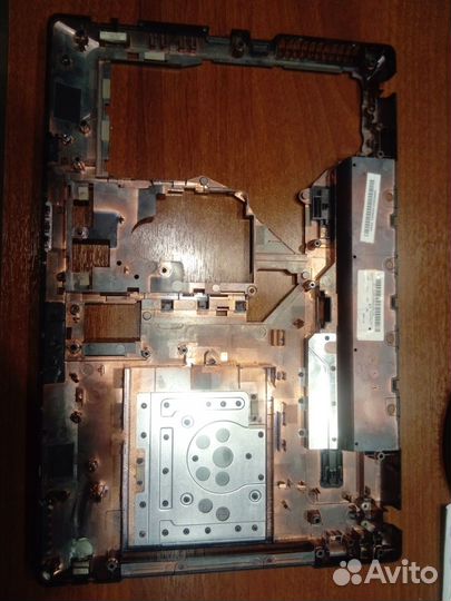 Поддон ноутбука Lenovo G575