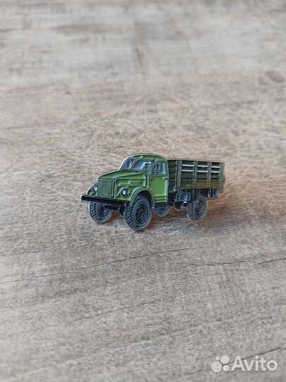 Значки автомобили