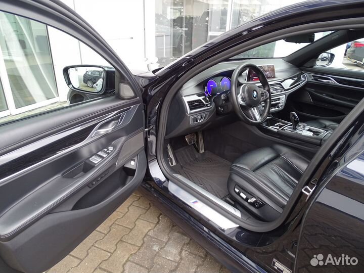 BMW 7 серия 3.0 AT, 2018, 106 972 км