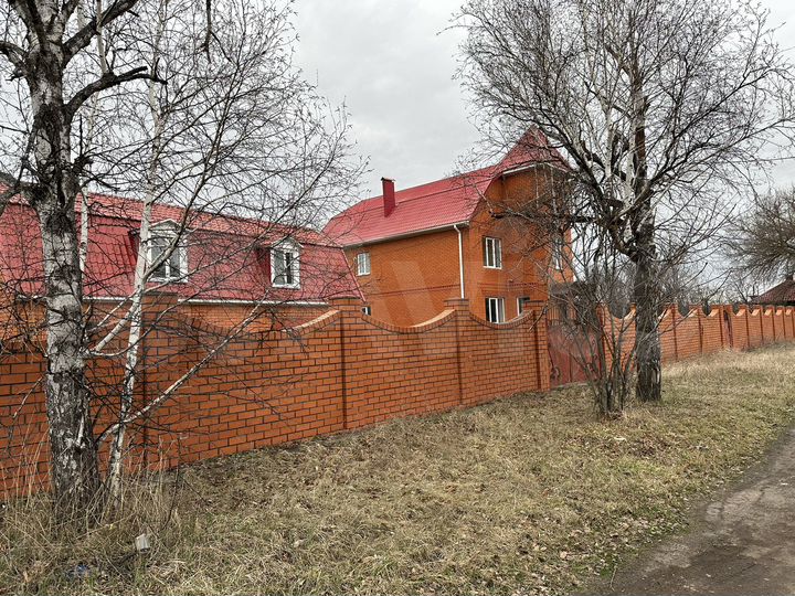 Дом 300 м² на участке 40 сот.