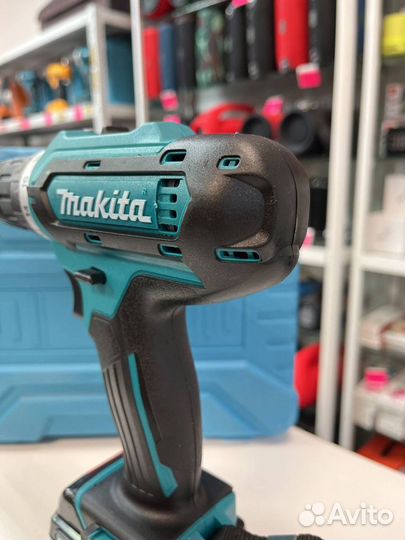 Шуруповерт Makita 26в 2 акб