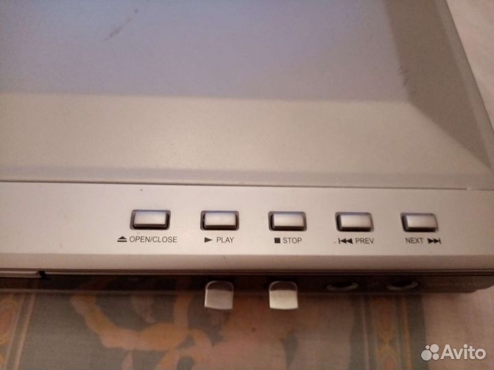 DVD-плеер с дисками