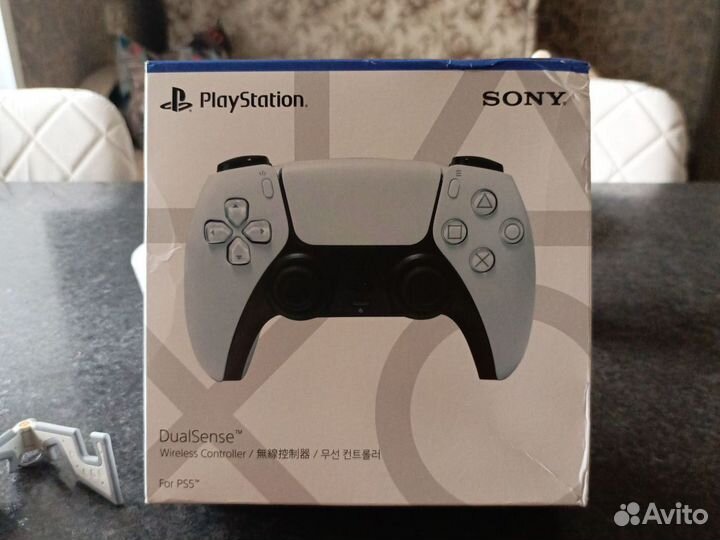 Sony Геймпад PlayStation 4