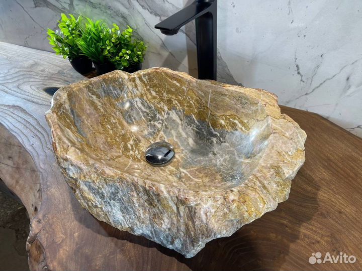 Дизайнерская раковина из натурального камня