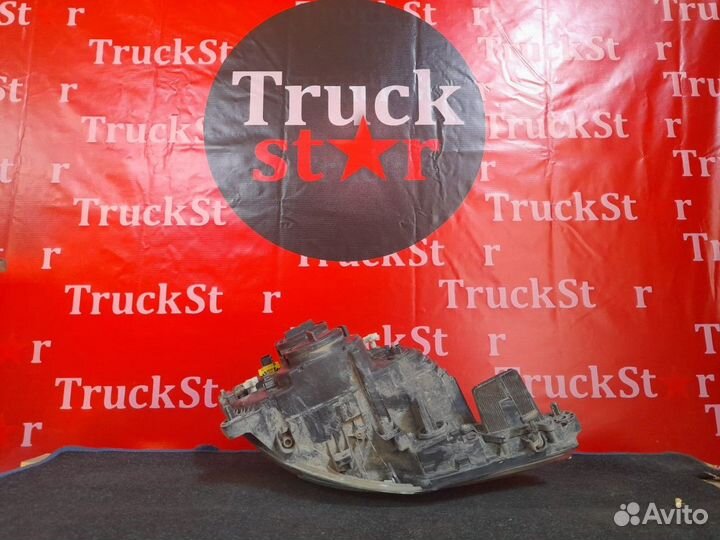 Фара передняя левая Daf XF106