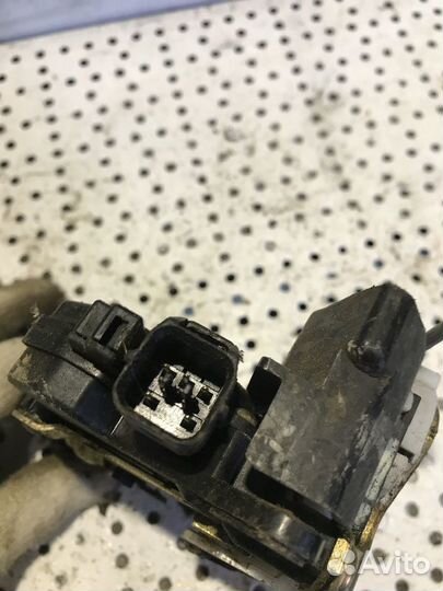 Замок двери передний левый Mitsubishi Lancer 9 1.6