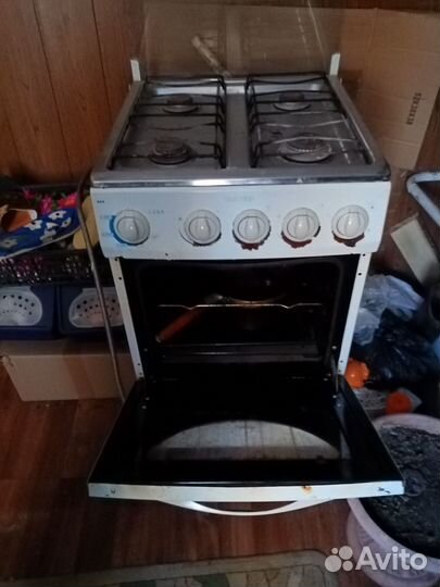Продам газовую плиту