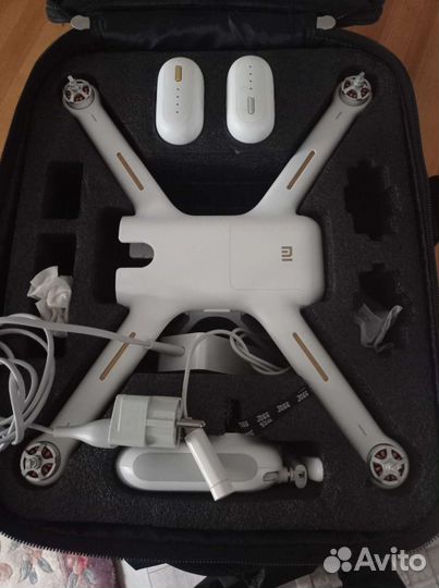 Квадракоптер Xiaomi Mi Drone, камера 4K