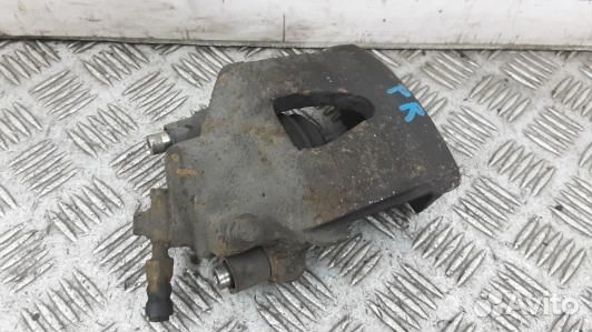 Суппорт тормозной передний правый skoda fabia 2 (9