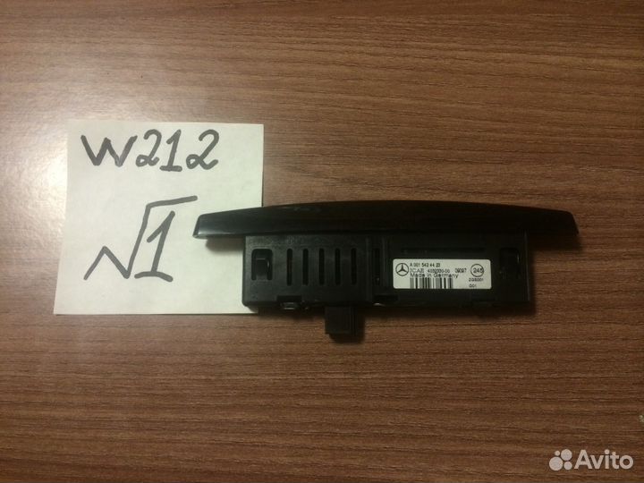 Дисплей парктроников Mercedes E-class W212