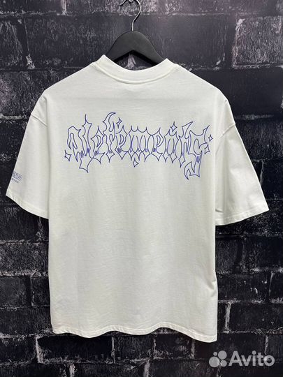 Футболка Vetements