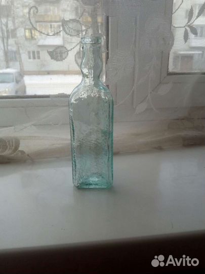 Старинный флакон