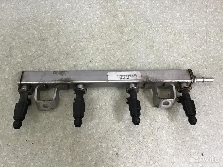 Рейка топливная (рампа) Ford Focus II 2005-2008