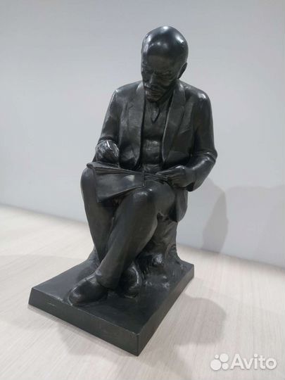 Ленин статуэтка