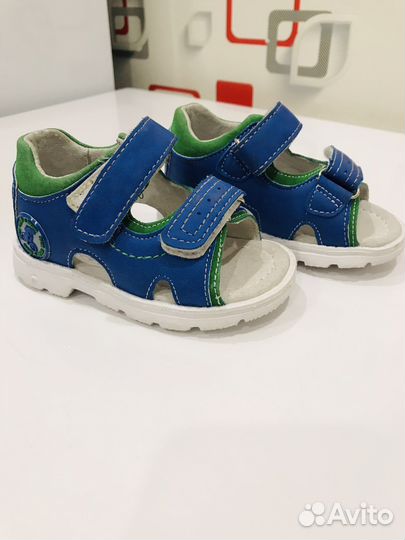 Сандали новые для мальчика