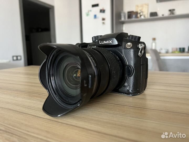 Panasonic lumix GH5 V-LOG (комплект)