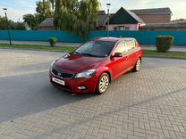 Kia Ceed 1.6 MT, 2010, 215 000 км, с пробегом, цена 845 000 руб.