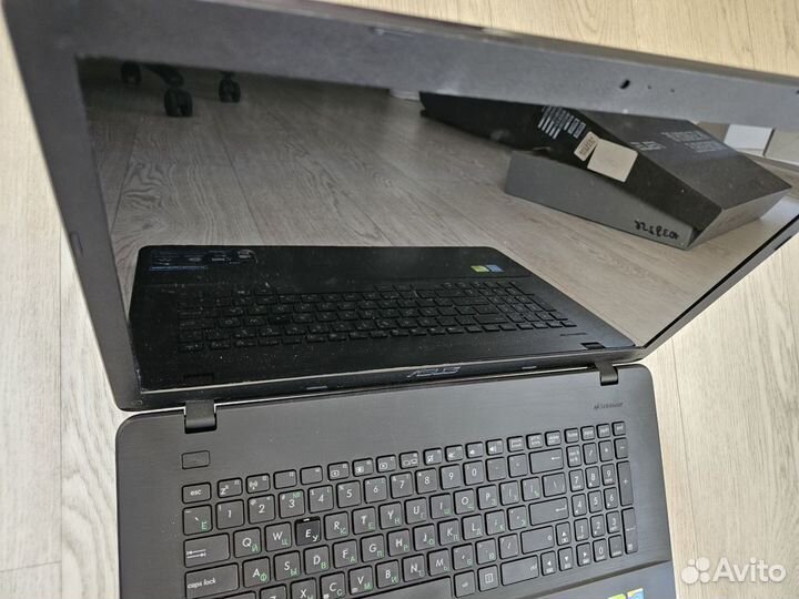 Ноутбук Asus x751L