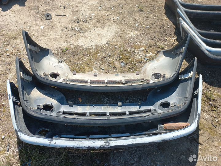 Бампер передний Audi 80 B3 Ауди 80 Б3 оригинал