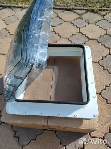 Люк для автодома 40х40 см