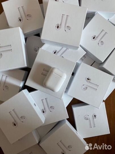 Airpods 2 +чехол в подарок новые