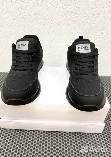 Кроссовки Boss надежные