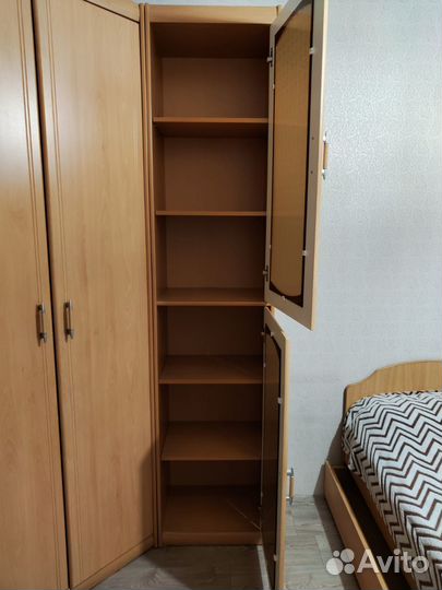 Набор мебели 3 шкафа + 2 кровати