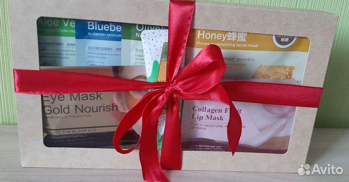 Подарочный набор-бокс косметики